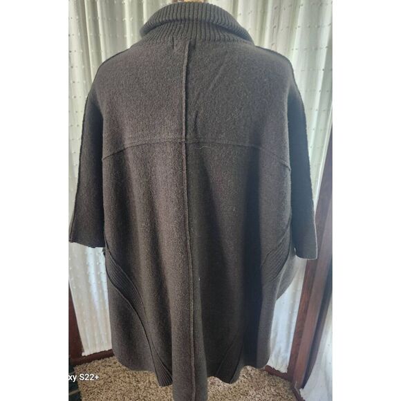 O2 Katie Todd gray 100% Wool high neck zip up batwing style poncho w raw hem NWT - Picture 11 of 13